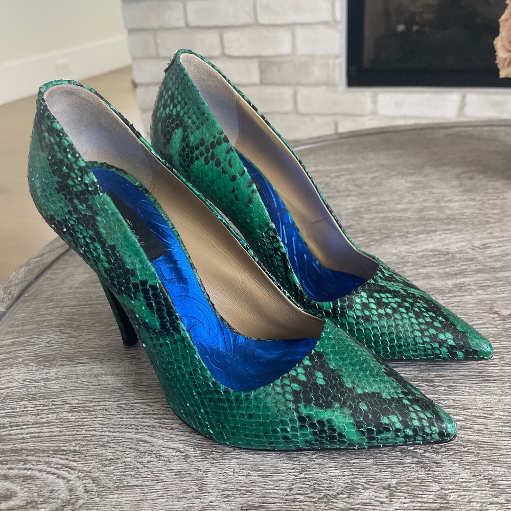 Brand new John Edmond Heels